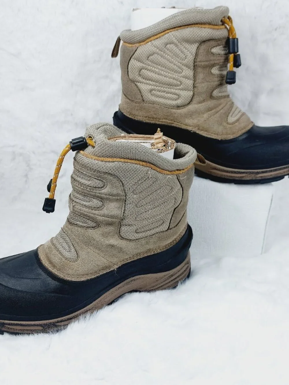 The North Face Boys Beige Chilkat Waterproof Insulated Pull-On Snow Boots Size 5